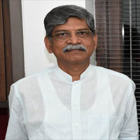 Dr. Rajan Welukar 